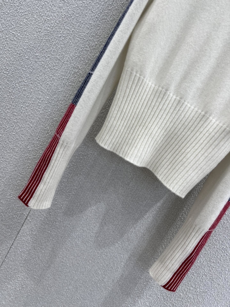 chr1st1an D10r sweaters